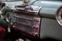 1948_Buick_ICON_Derelict_Center_Dash1.jpg